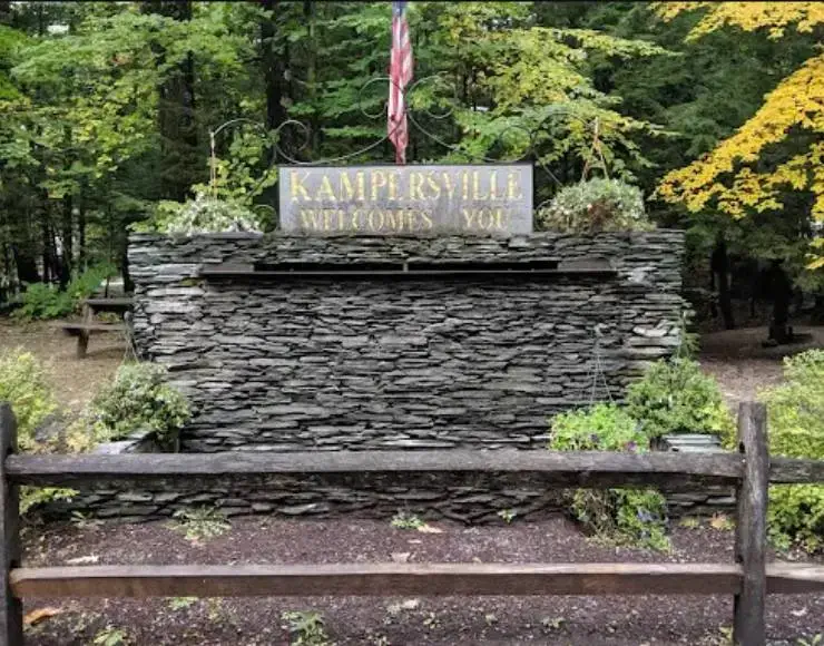 Lake Dunmore Kampersville (Thumbnail)