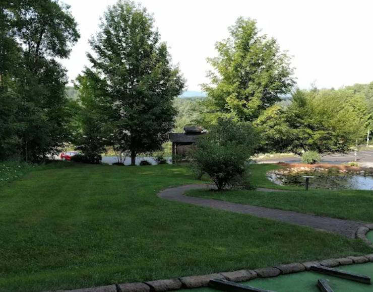 Sugar Ridge RV Village-Campground (Thumbnail)