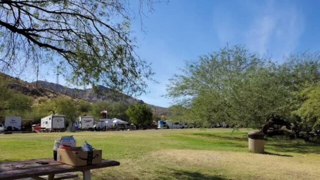 canyon lake campground (Thumbnail)